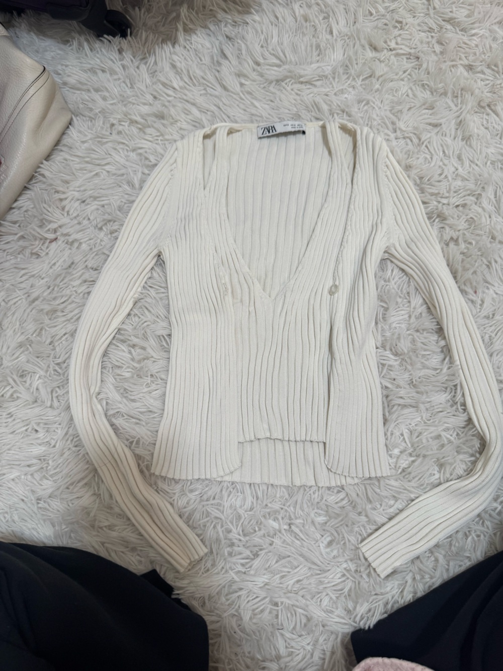 Zara Cream Ribbed V-Neck Long-Sleeve Sweater